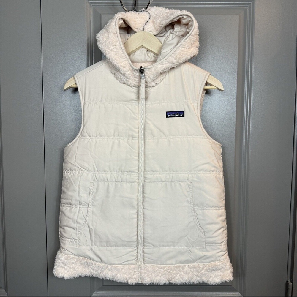 Patagonia Off-White Hooded Vest